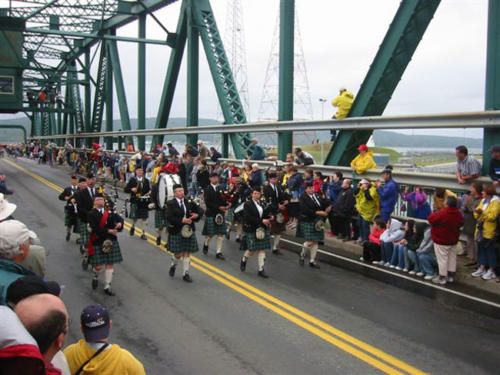 Clan-Farquhaarson-at-the-Canso-Causeway